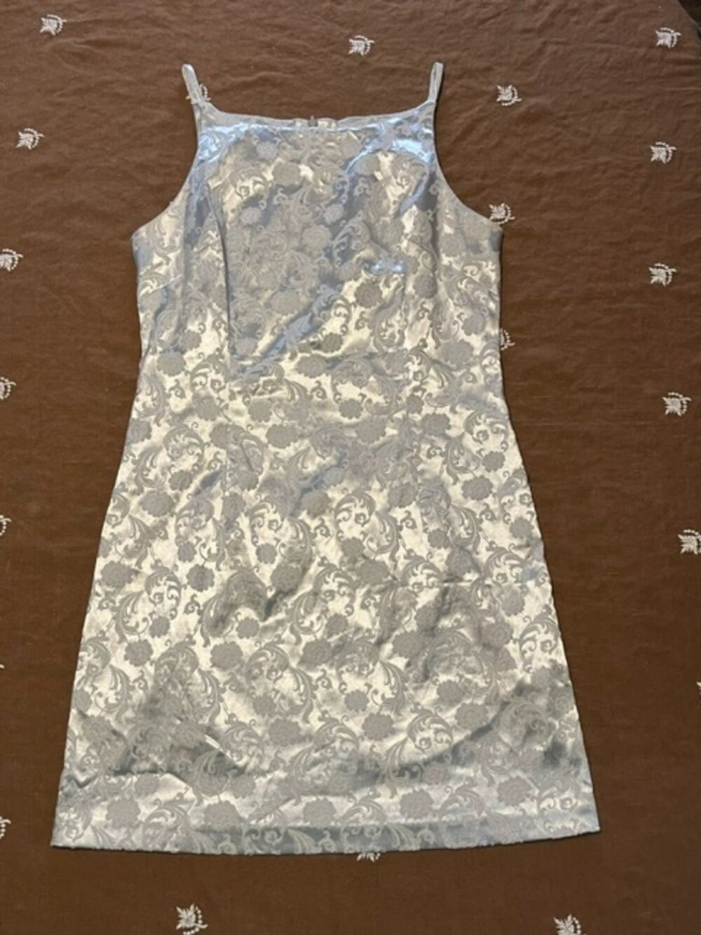 VTG Y2K Silver Brocade Shift Mini Dress All That Jazz Size Med